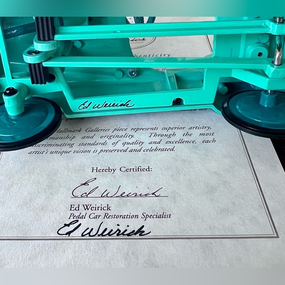 Hallmark Kiddie Car Classics Murray Station Wagon - Picture 6 of 8